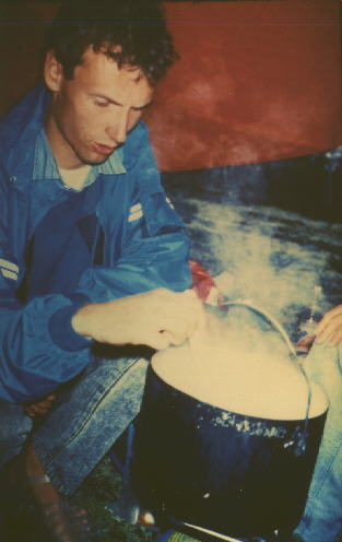 Andr� kocht feurigen Texaseintopf